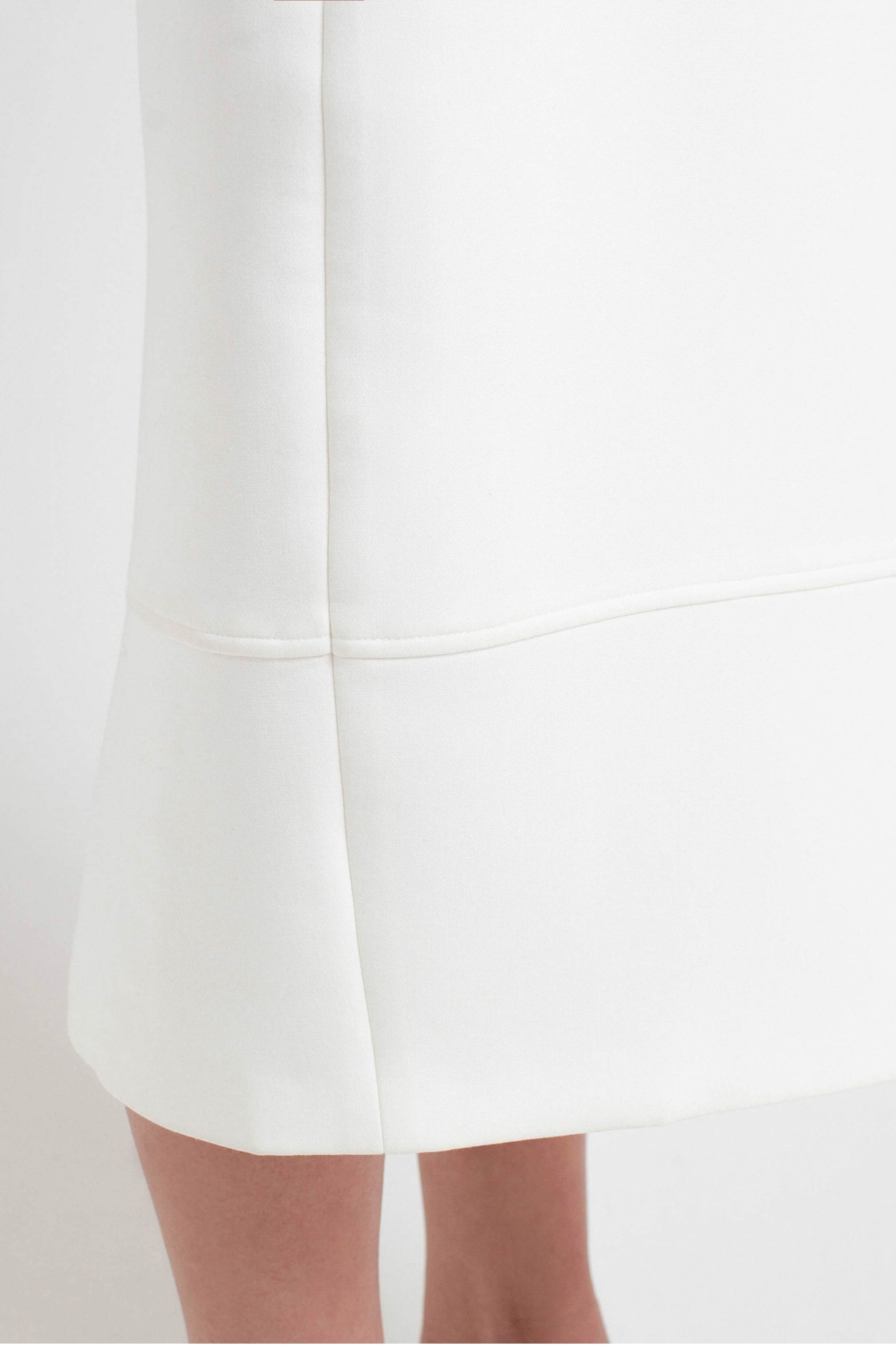 THE BUD SKIRT IN WHITE